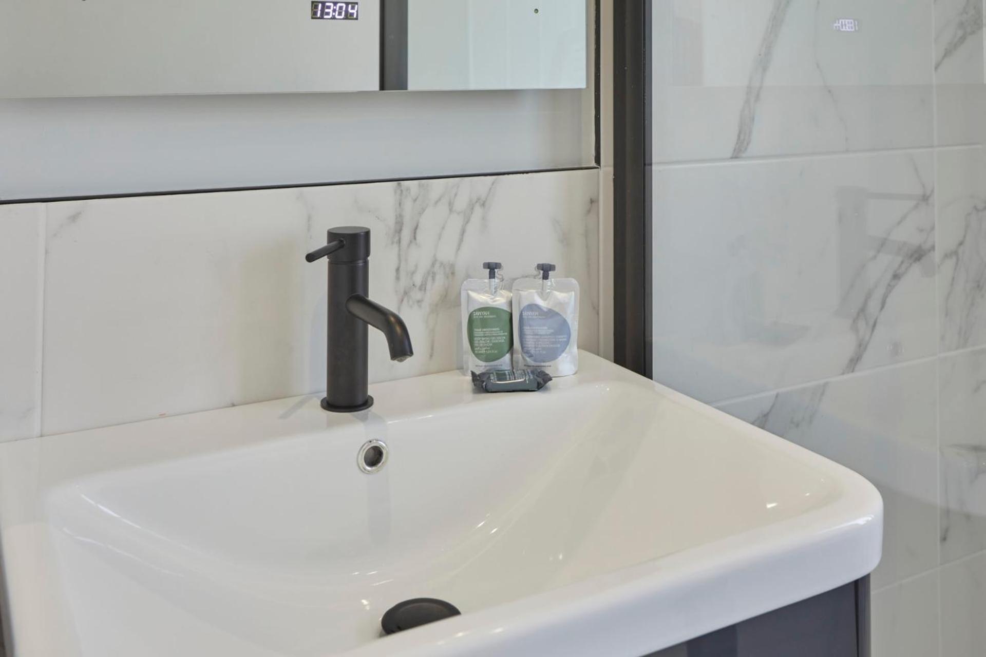 Anya'S Lookout - 1 Bedroom Apartment In Scarbourgh سكرابورو المظهر الخارجي الصورة